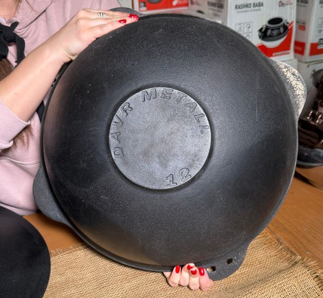 Чавунний казан 12 л з кришкою-сковородою та  алюмінієвою кришкою Davr Metall 100509-1 фото